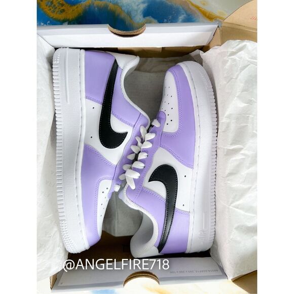 Nike Air Force 1 Low - Picture 1 of 4